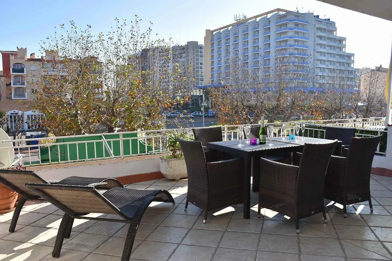 Empuriapparts Abrilmar Renovado Empuriabrava